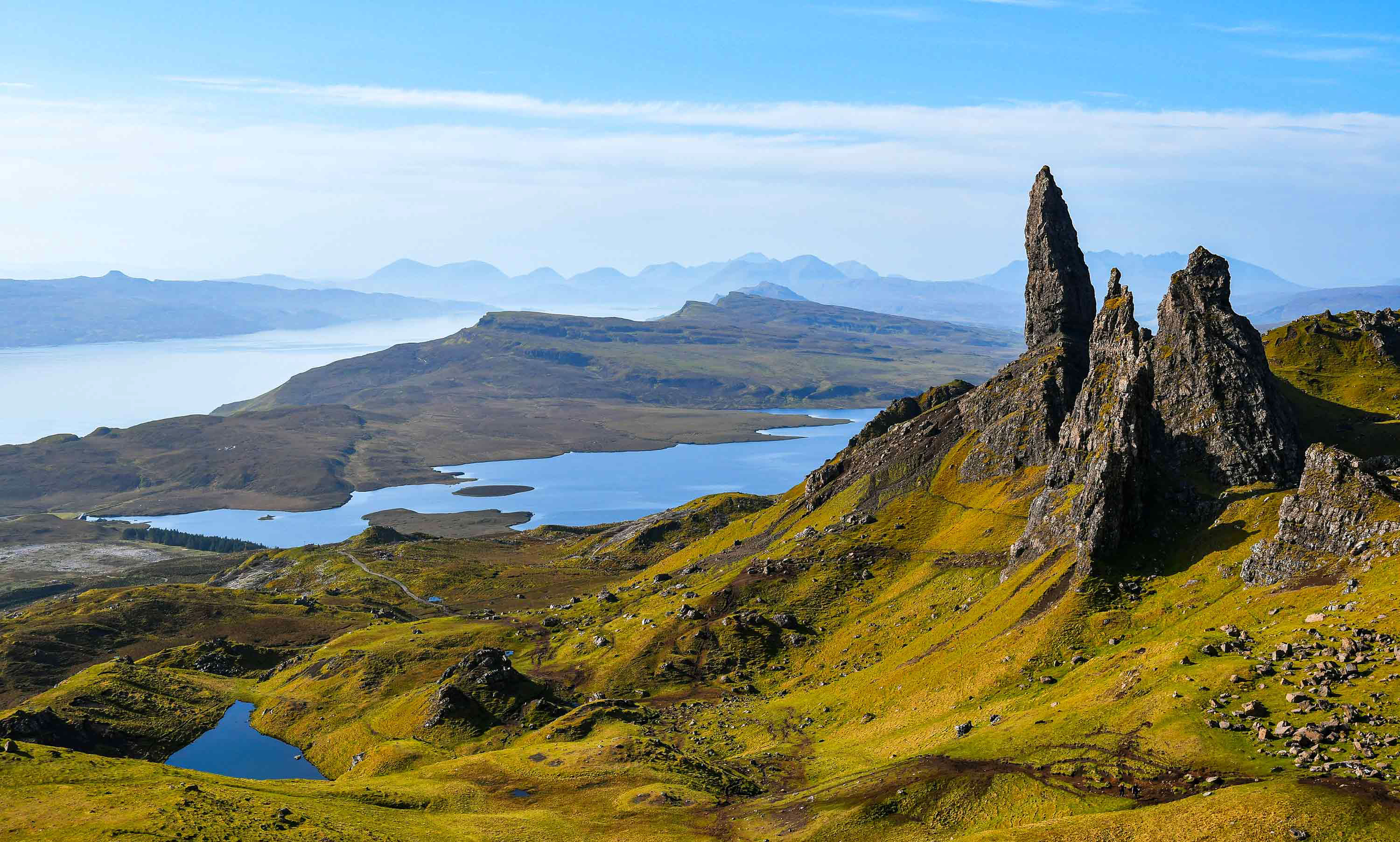 Contact Dunvegan Taxis on the Isle of Skye and book your Isle of Skye tour now