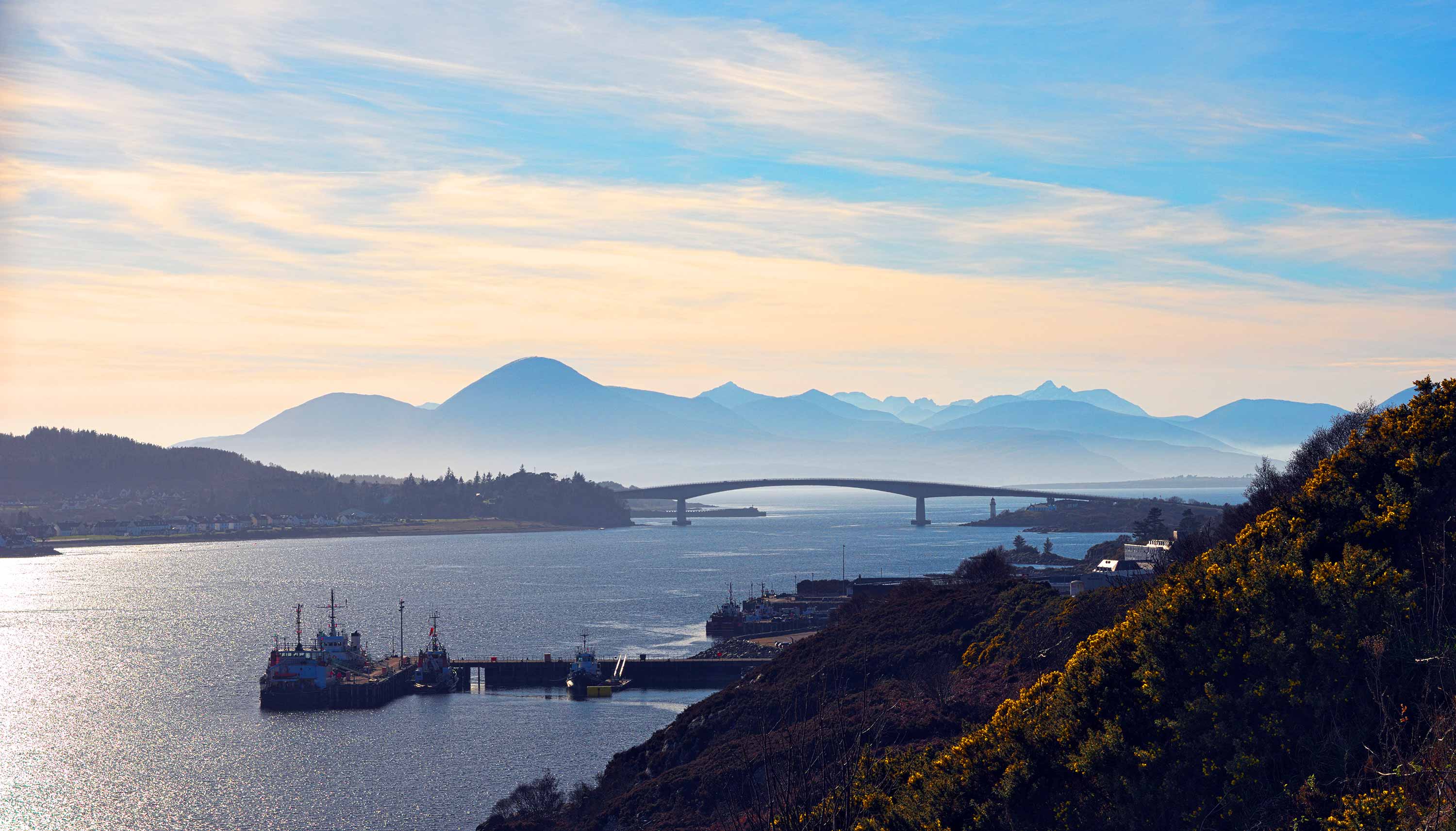 Travel to the Isle of Skye with Dunvegan Taxis using our transfer service from airports train stations and ferry terminals